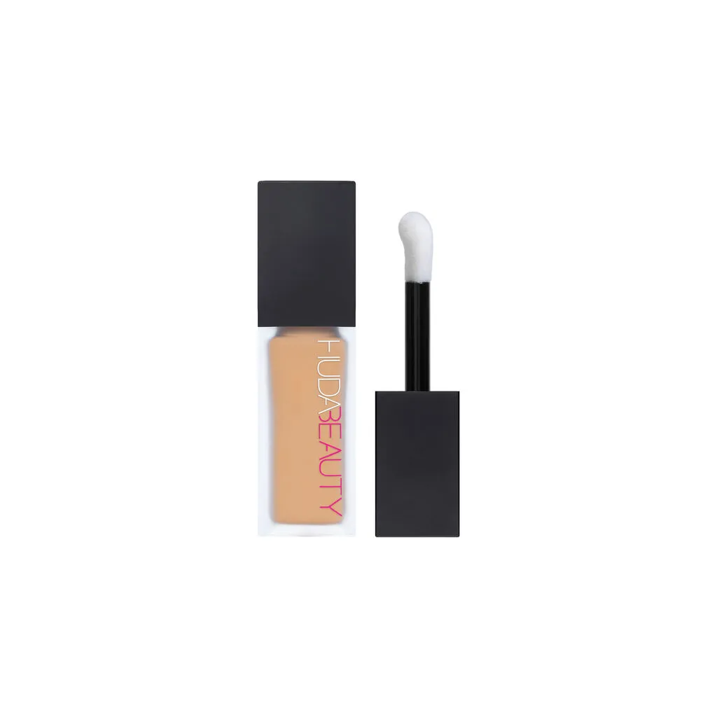 Huda Beauty #FauxFilter Matte Buildable Coverage Waterproof Concealer