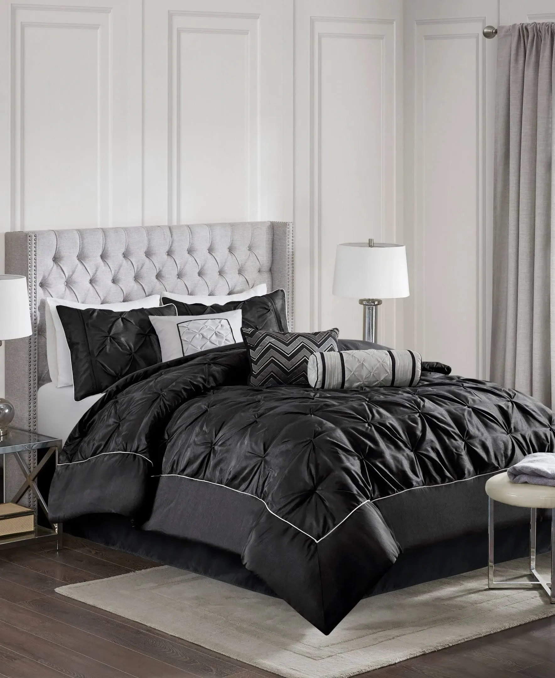 Laurel Queen 7 Piece Tufted Comforter Set