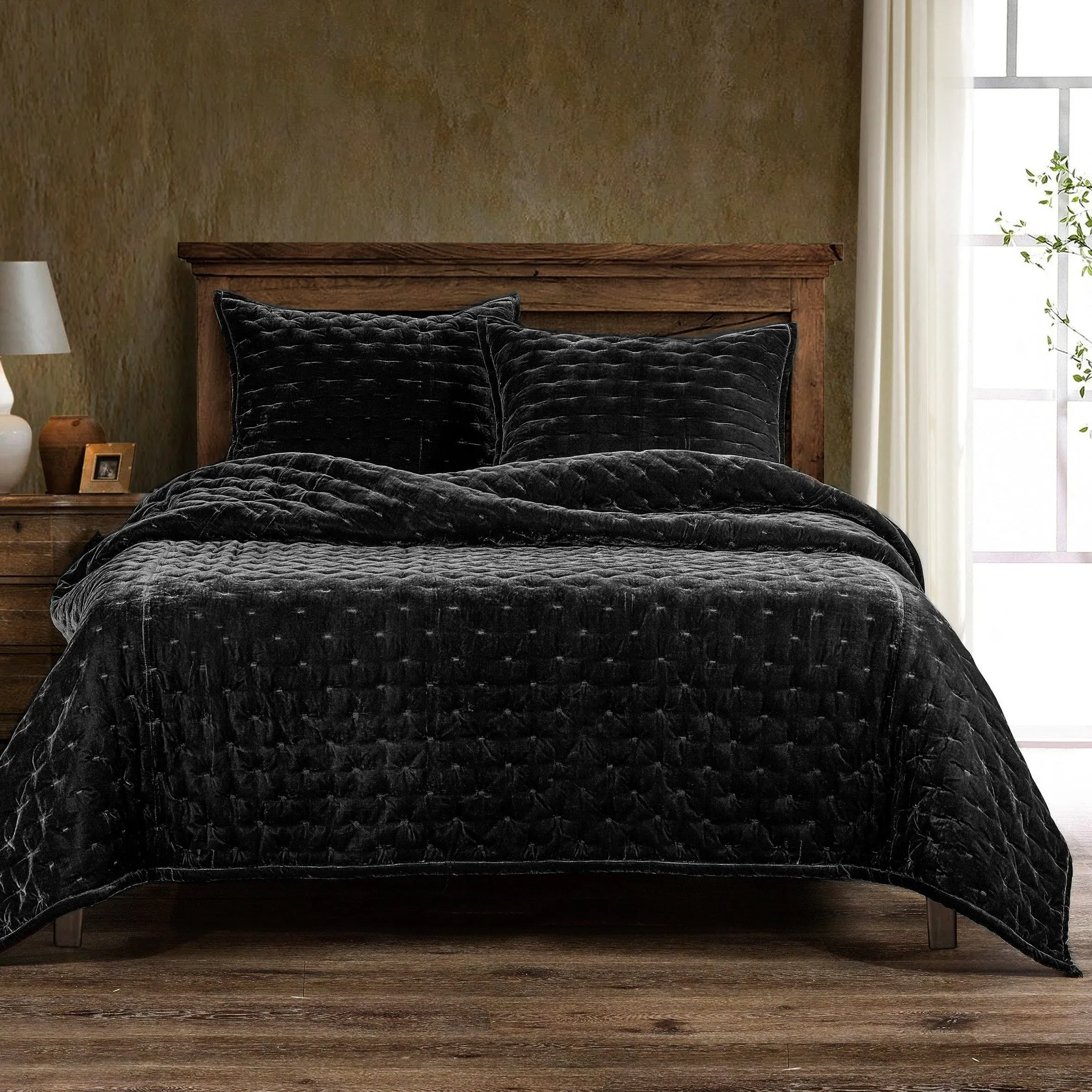 Stella Faux Silk Velvet Quilt - Luxurious Softness with Elegant Texture for Any Bedroom Style