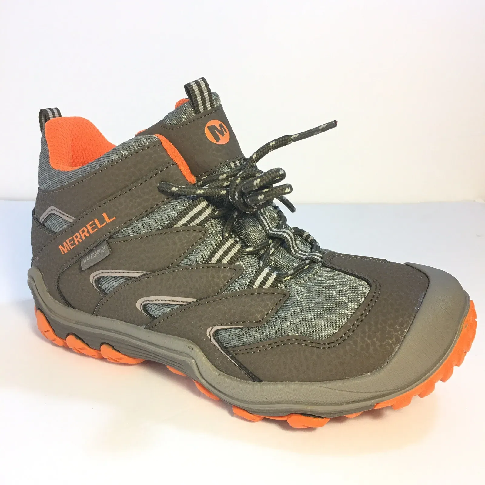 Merrell Hiking Camping Boots Shoes Size 13.5 Boy Trail Waterproof Chameleon