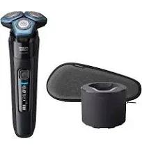 Philips Norelco Shaver 7700, Rechargeable Wet &amp; Dry Electric Shaver new!!!