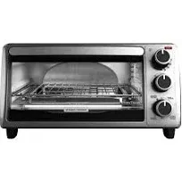 BLACK+DECKER 4-Slice Toaster Oven TO1303SB