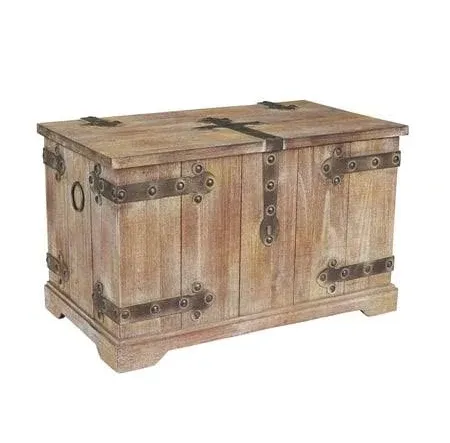 Household Essentials Victorian Small Storage Trunk