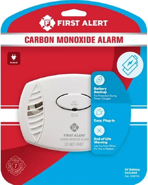 First Alert Plug-In Carbon Monoxide Alarm