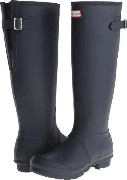 HUNTER Women’s Tall Back Adjustable Rainboots - worn twice ! In navy, size 6 US