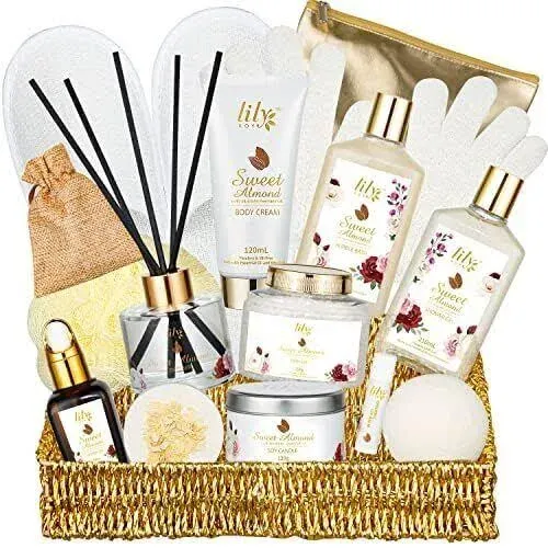 LILY ROY Spa Gift Set for Women