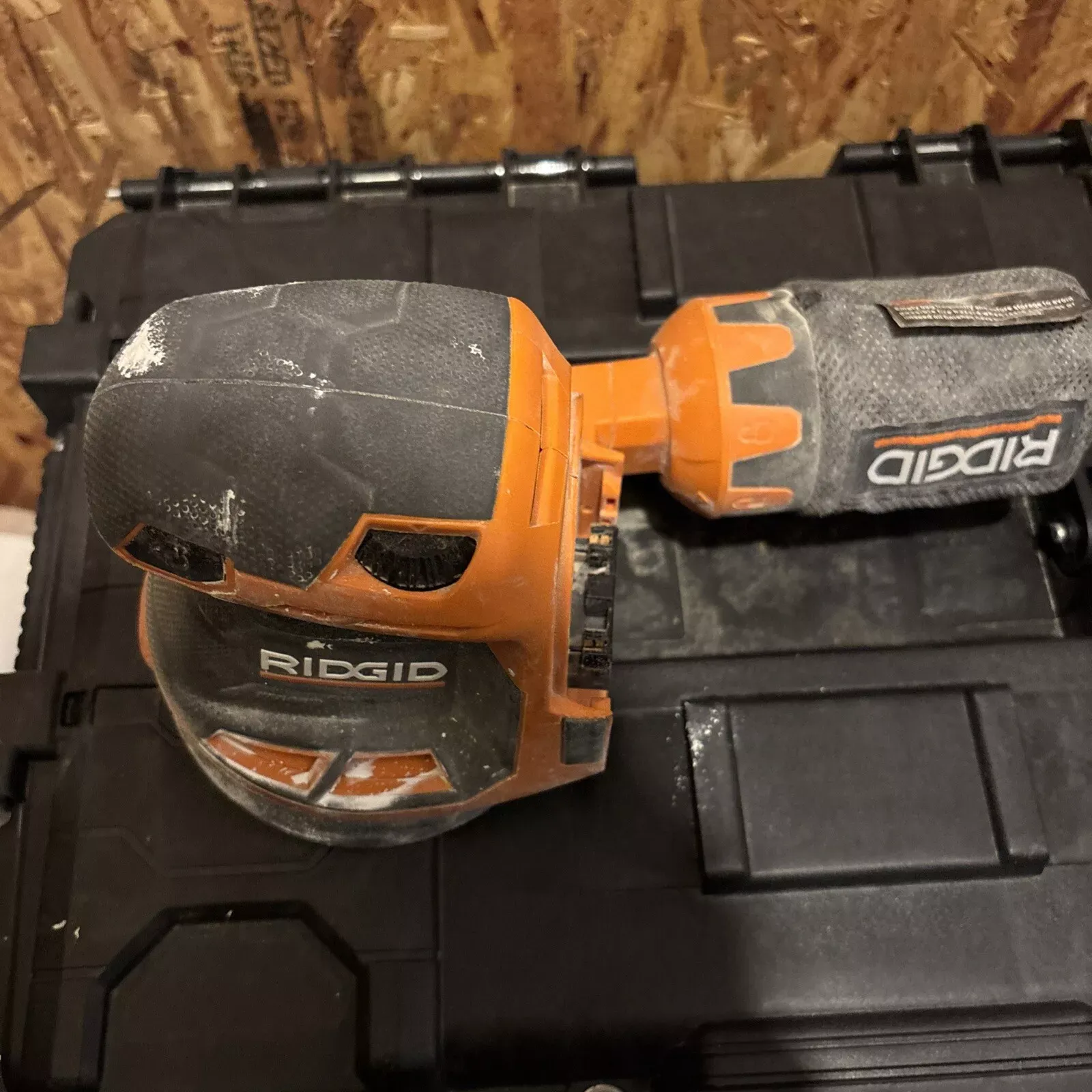 RIDGID 18V Cordless 5 in. Random Orbit Sander