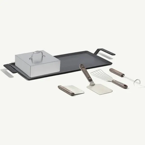 Made In Cookware - Carbon Steel Griddle - (Like Cast Iron, but Better) - Professional Cookware - Crafted in Sweden - Induction Compatible