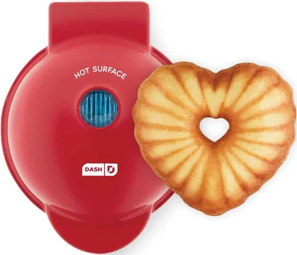 Dash Heart Mini Bundt Maker