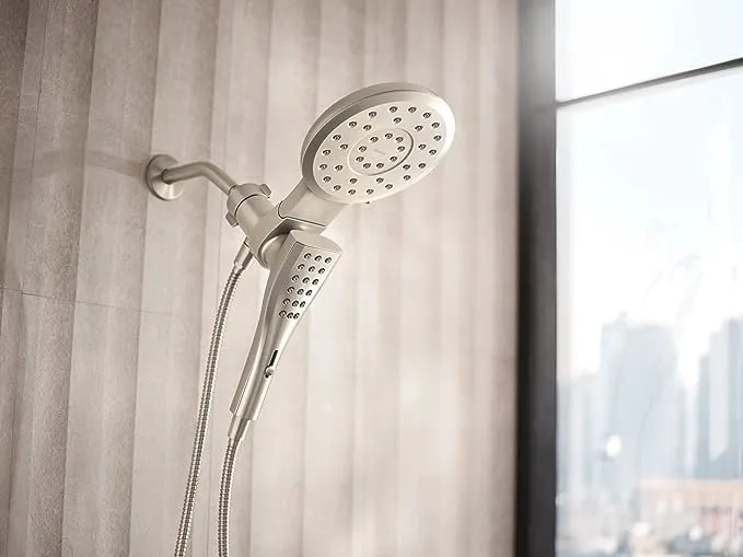 Moen 220C2 Verso Rainshower/Handshower Combination with Infiniti Dial and Magnetix Docking Finish: Chrome