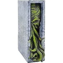 Toy Vault Cthulhu Bookshelf Insert, Resin Bookend Peeping Cthulhu Monster Statue