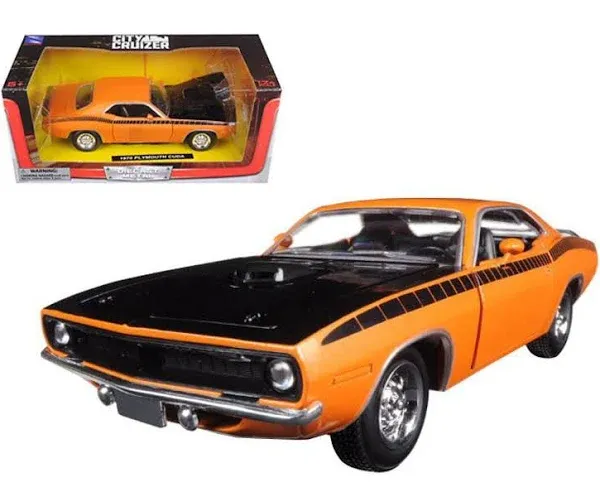 1970 PLYMOUTH BARRACUDA 1/25 scale DIECAST CAR NEW RAY 71873B