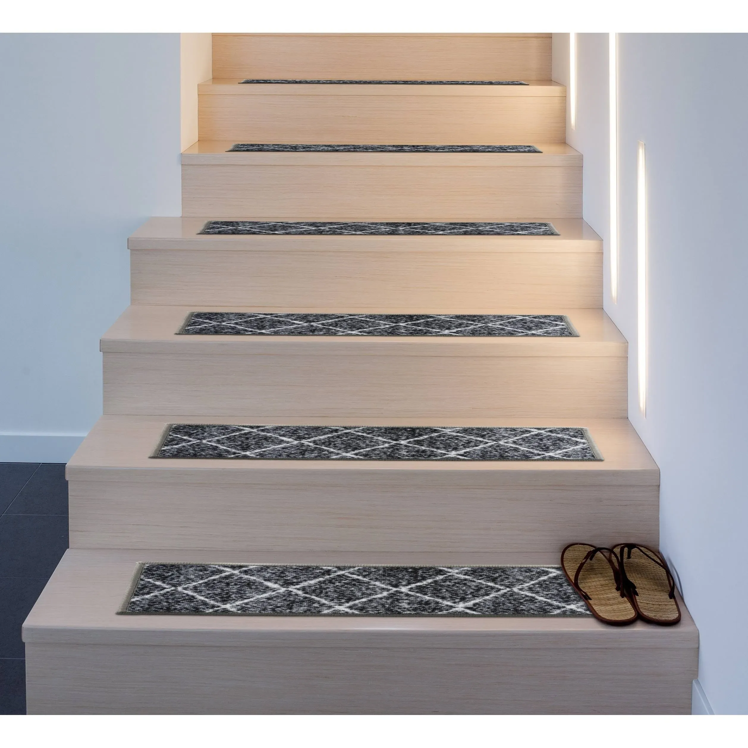 World Rug Gallery Contemporary Trellis Non-Slip Stair Treads (Set of 13) 8.6" x ...