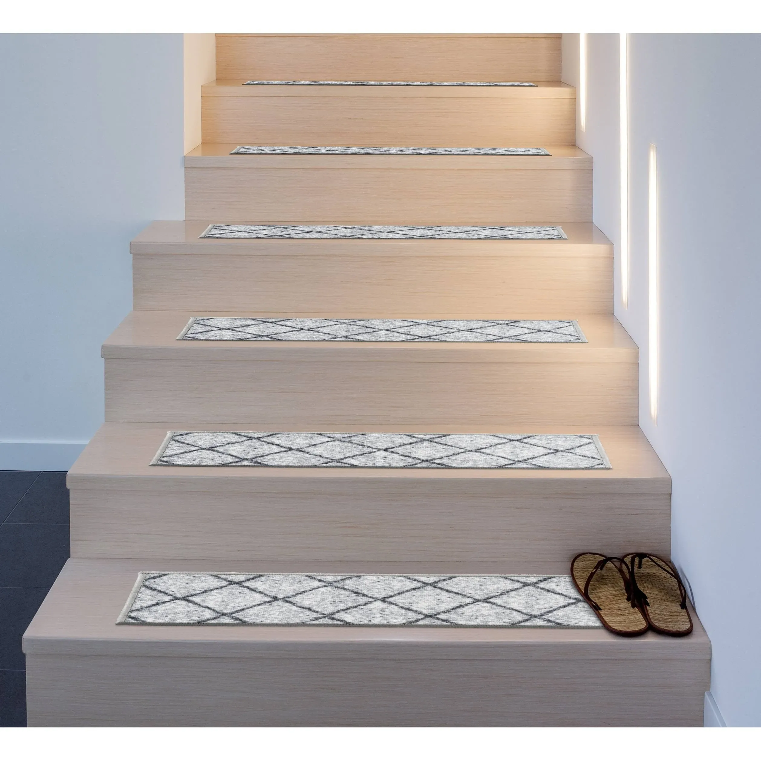 World Rug Gallery Contemporary Trellis Non-Slip Stair Treads