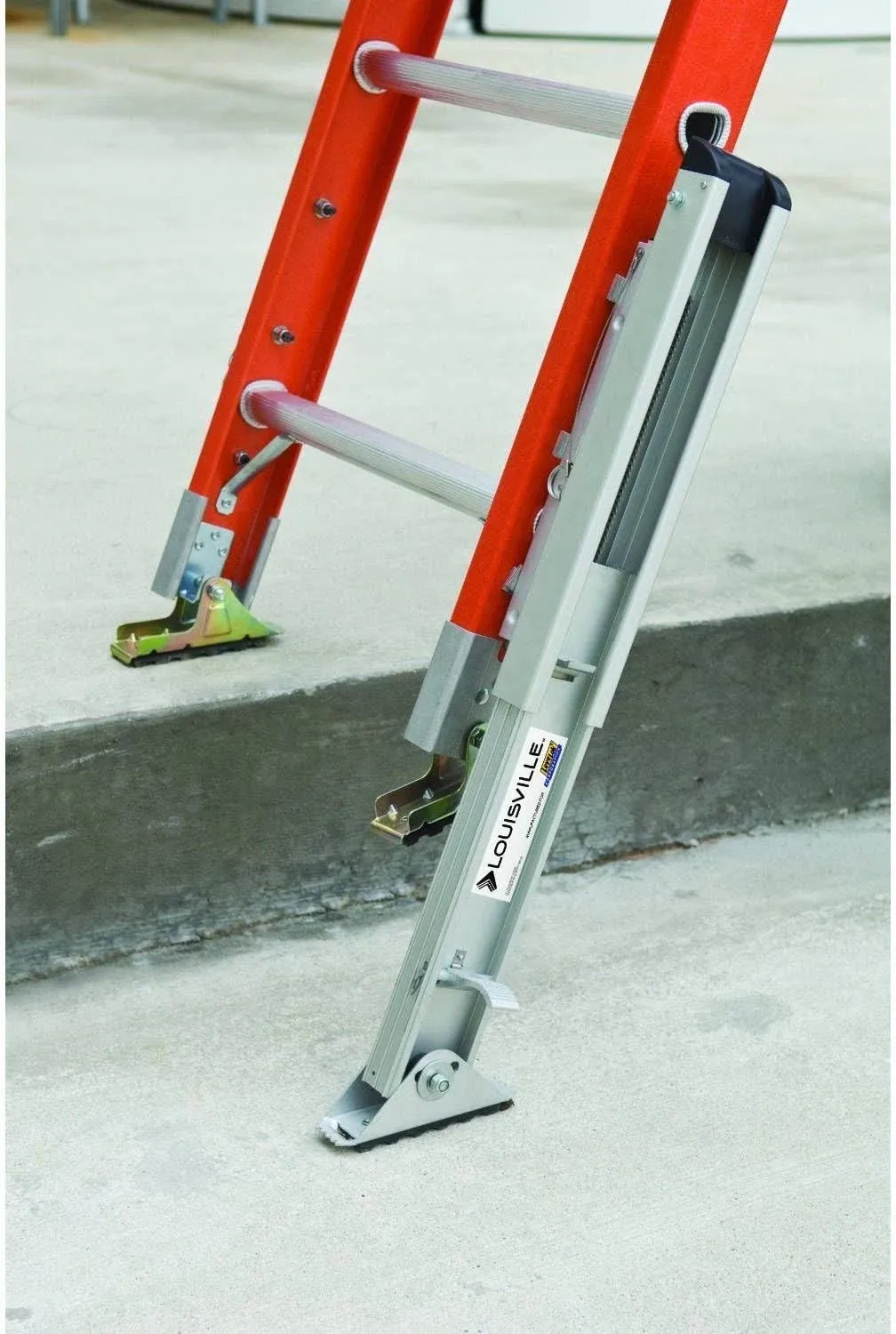 Louisville Ladder Ladder Leveler for Fiberglass or Aluminum Extension Ladders