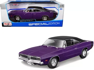 Carfaxo 1969 Dodge Charger R/t Purple With Matt Black Top And Black Tail Stripe "special Edition" 1/18 Diecast Model Car By Maisto