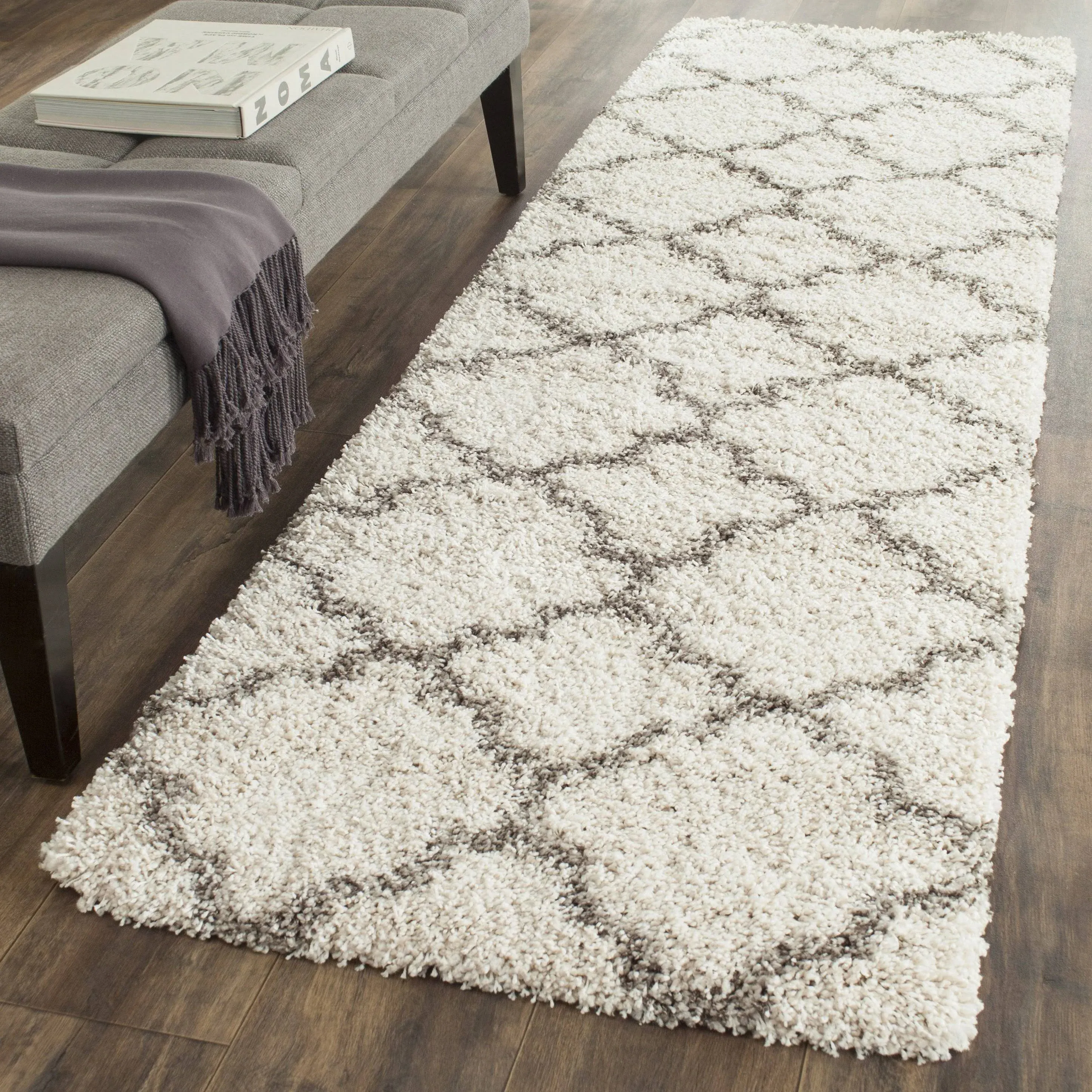 Safavieh Hudson Shag SGH282A Ivory / Grey Rug 2'3" x 6' Runner