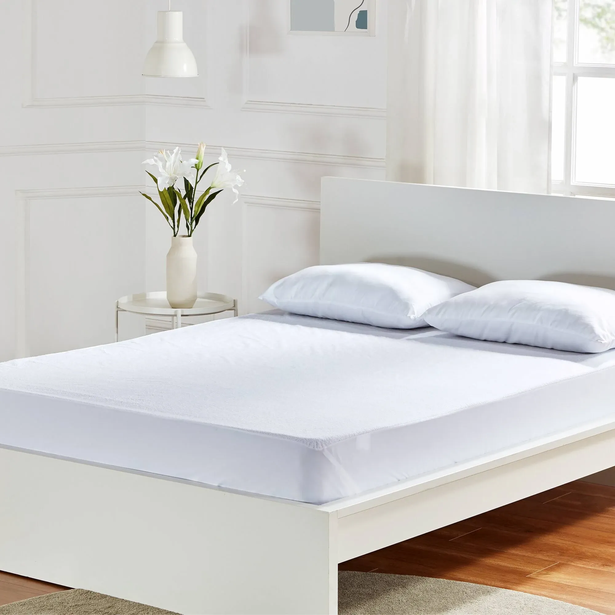 Queen Size Sleep Zone Waterproof Mattress Protector, Washable Noiseless Bed