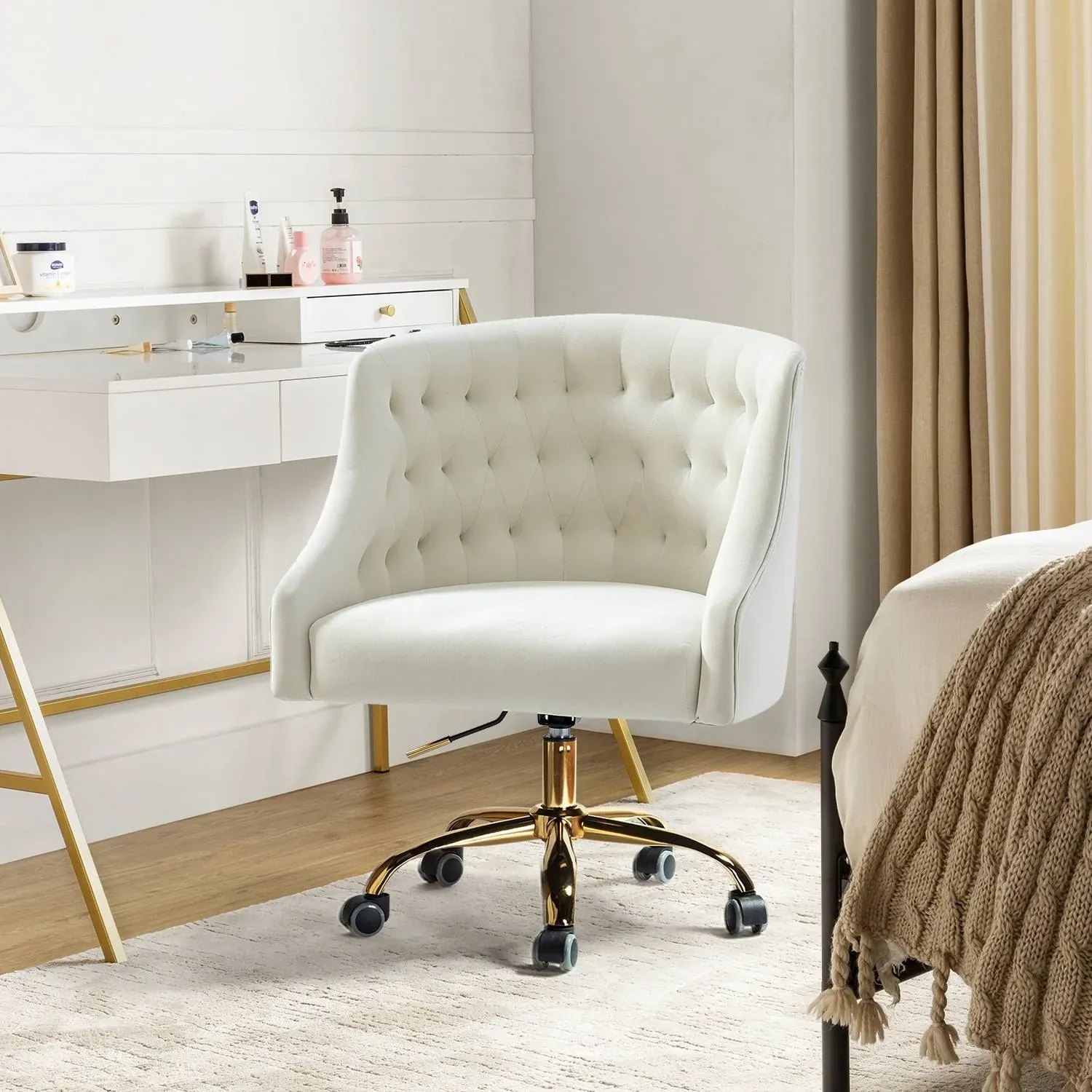 14 Karat Home Home Office Swivel Chair