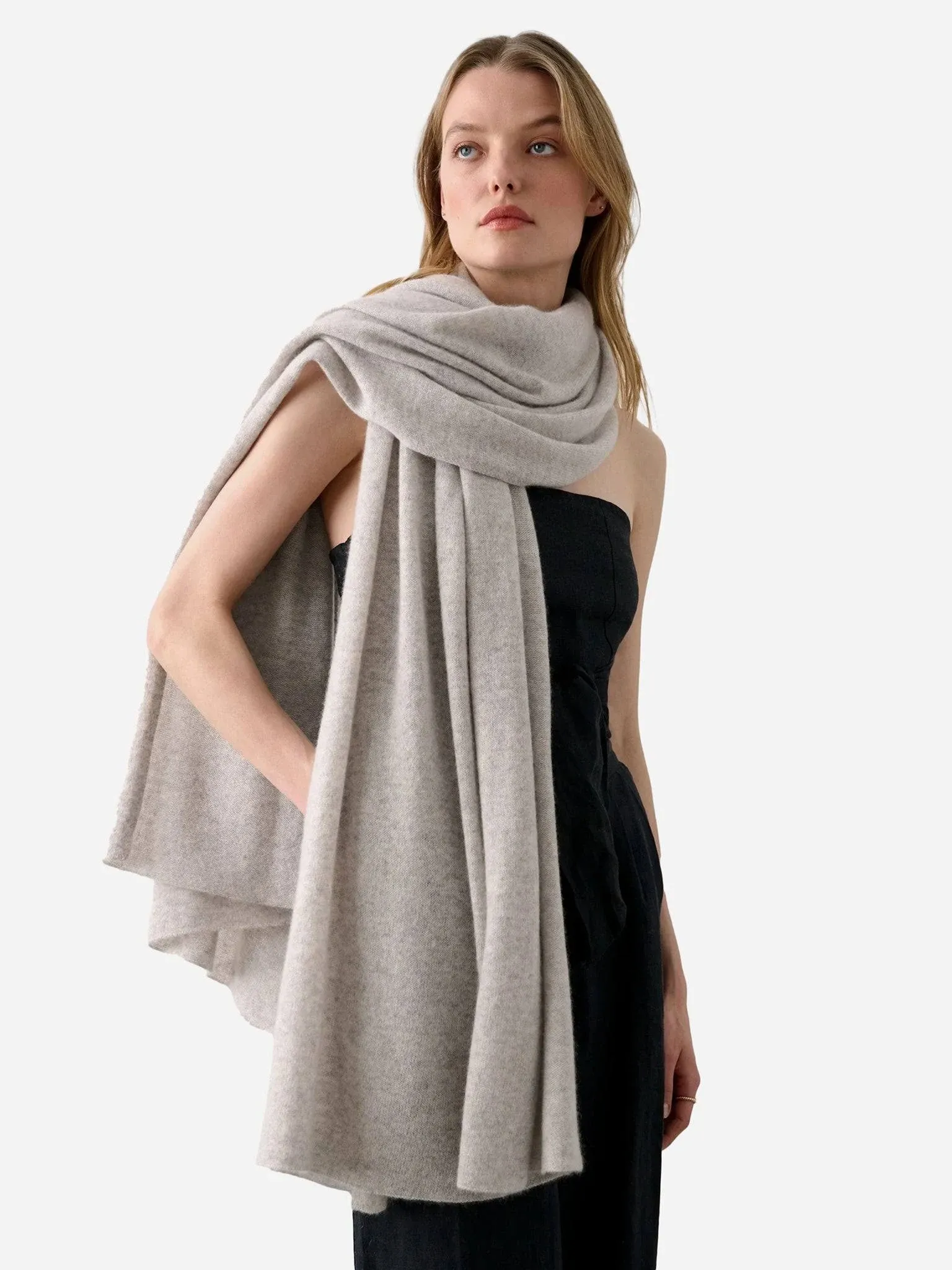 White + Warren Women's Cashmere Travel Wrap Scarf