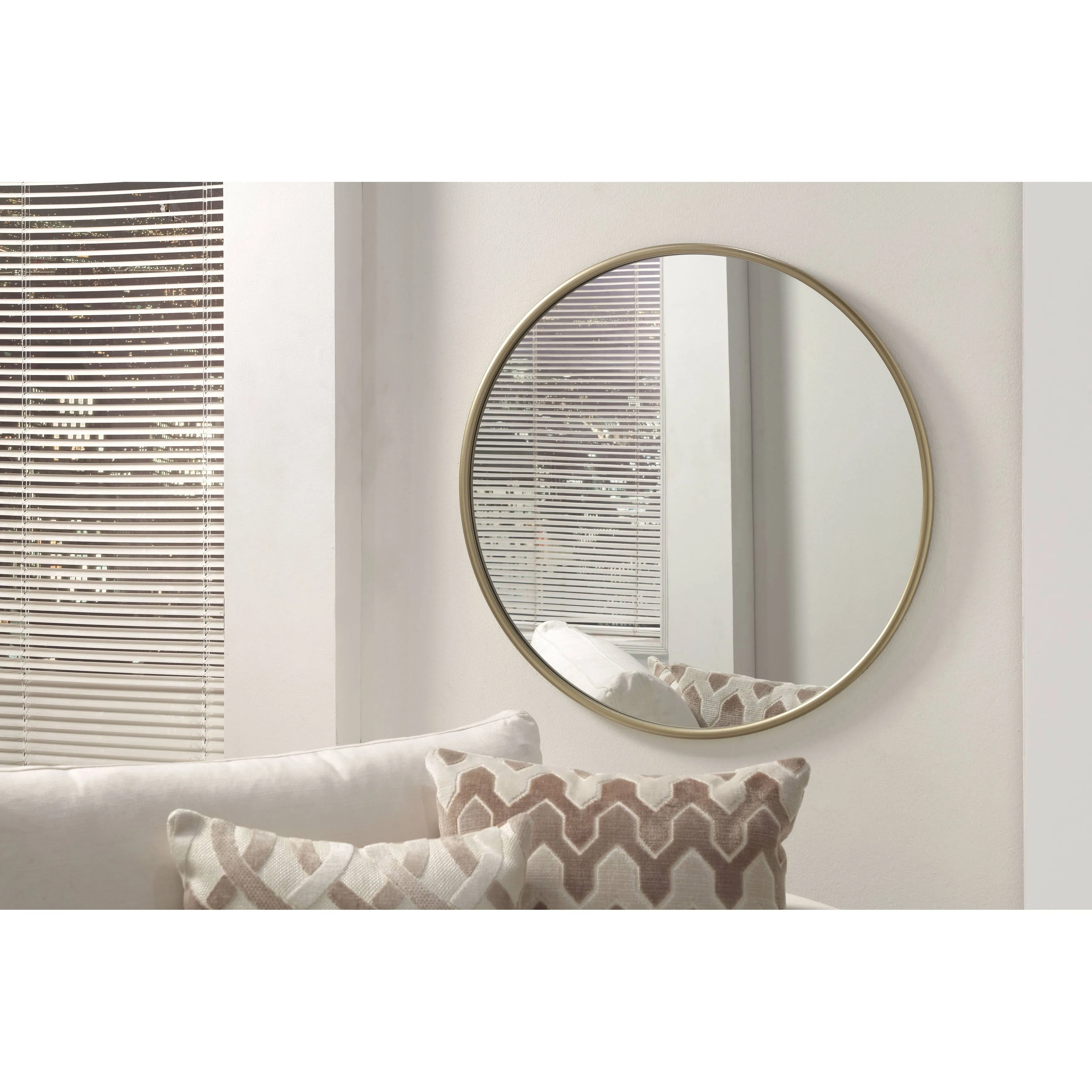 Martin Svensson Home 30&#034; Framed Round Wall Mirror